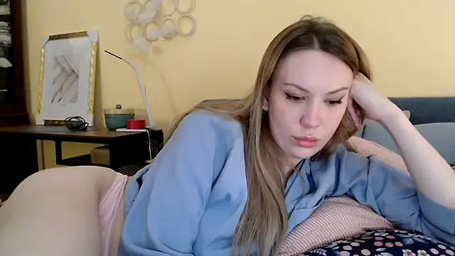 Snapshot of Scarlettford chatting on March 2025 05:15:01 PM Scarlettford online show from March 2025 05:15:01 PM