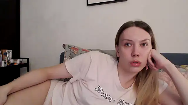 Snapshot of Scarlettford chatting on March 2026 03:48:02 PM Scarlettford online show from March 2026 03:48:02 PM