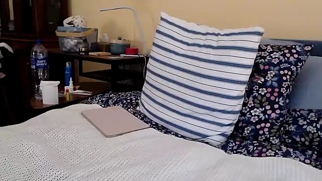 Snapshot of Scarlettford chatting on February 2025 04:35:02 PM Scarlettford online show from February 2025 04:35:02 PM