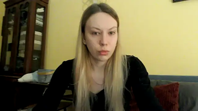 Snapshot of Scarlettford chatting on February 2025 04:11:02 PM Scarlettford online show from February 2025 04:11:02 PM