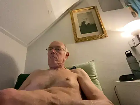 Snapshot of martxxxxx chatting on February 2025 09:48:02 PM martxxxxx online show from February 2025 09:48:02 PM