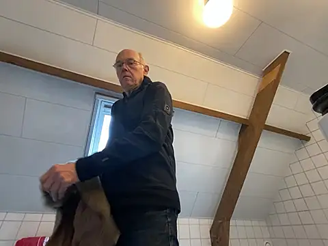 Snapshot of martxxxxx chatting on December 2024 09:54:02 AM martxxxxx online show from December 2024 09:54:02 AM