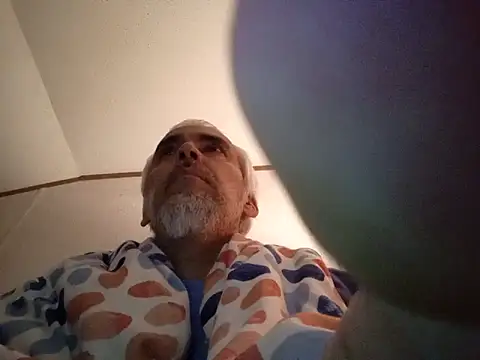 Xoc8  online show from September 2025 06:52:02 AM
