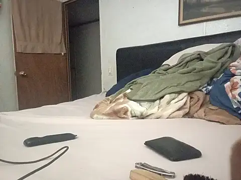 Xoc8  online show from December 2025 04:00:01 AM