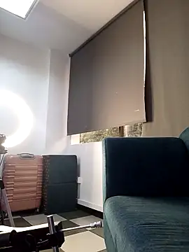 AnthonelaDuque online show from December 2025 11:37:01 AM