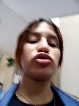 AnthonelaDuque online show from December 2025 11:33:02 AM