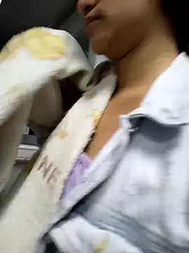 AnthonelaDuque online show from December 2025 11:31:01 AM