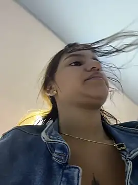 AnthonelaDuque online show from February 2026 11:40:01 AM