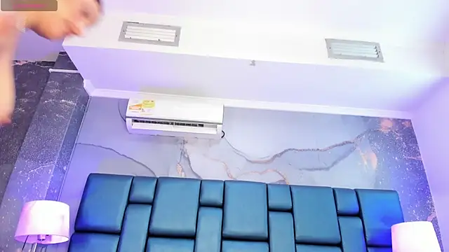 AnthonelaDuque online show from October 2025 12:08:01 PM