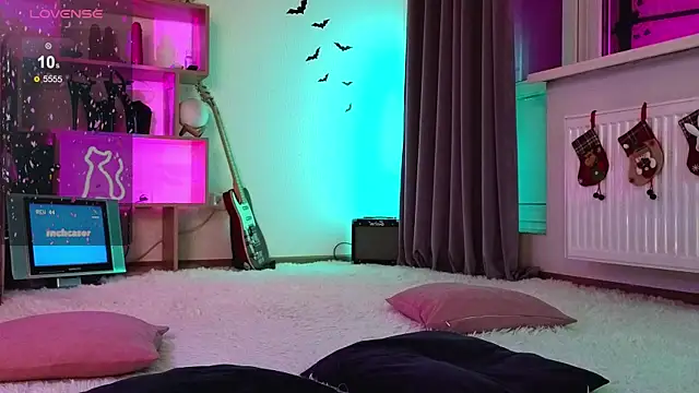 Snapshot of Inchcaser_ chatting on December 2025 08:03:02 PM Inchcaser online show from December 2025 08:03:02 PM