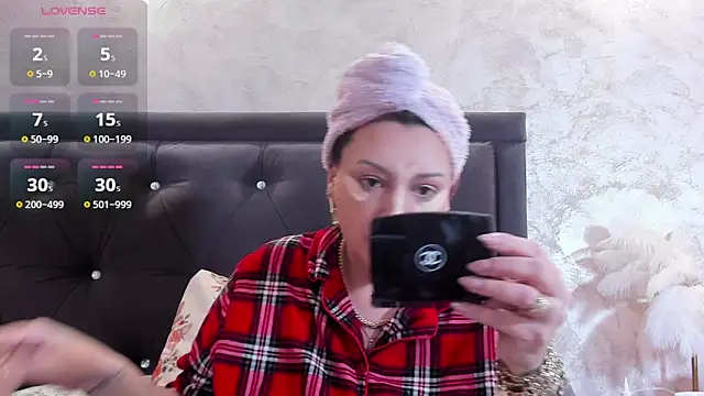 RaelleDarkstar online show from February 2026 11:52:01 AM