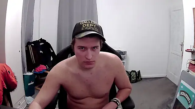 PKrisztian online show from March 2026 10:14:01 PM