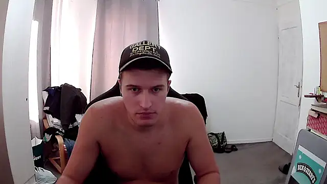 PKrisztian online show from September 2025 02:34:02 PM