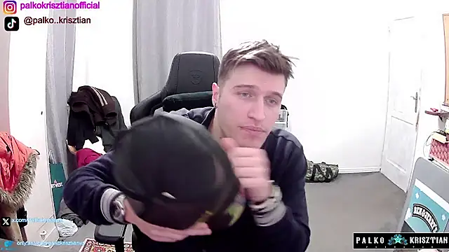 PKrisztian online show from December 2025 10:54:02 PM