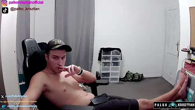 PKrisztian online show from December 2025 10:21:02 PM