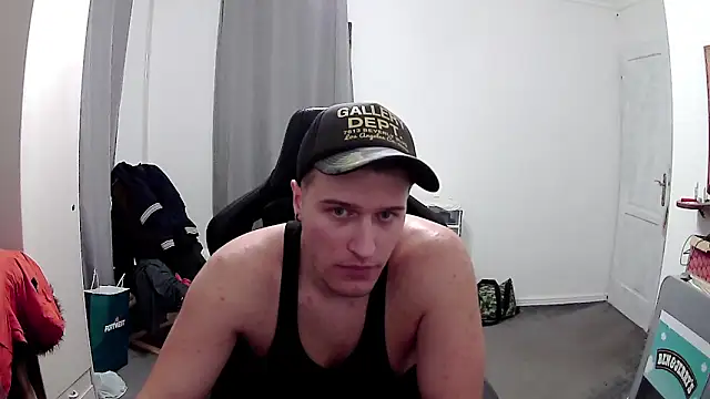 PKrisztian online show from March 2026 10:21:01 PM