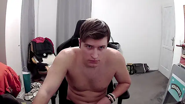 PKrisztian online show from April 2026 12:35:01 AM