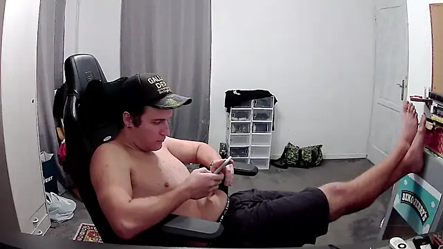 PKrisztian online show from November 2025 02:55:01 PM