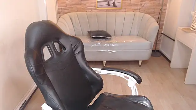 skeler lovd b  online show from September 2025 12:55:01 PM