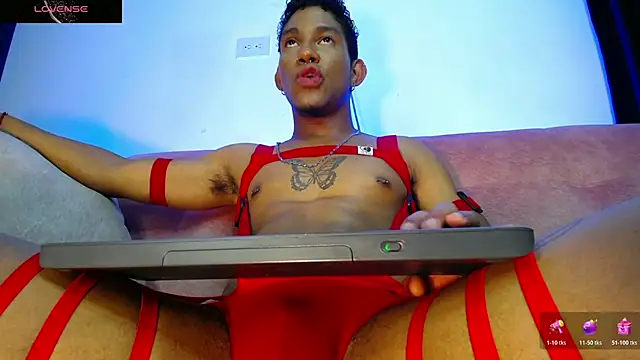 Snapshot of Palo_santo chatting on March 2026 11:10:02 PM Palo santo online show from March 2026 11:10:02 PM