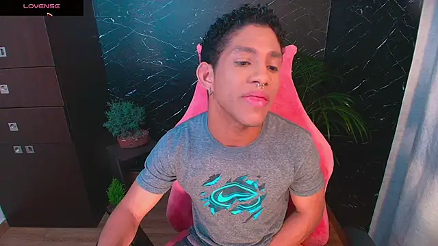 Palo santo online show from October 2025 07:07:01 AM