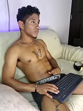 Snapshot of Palo_santo chatting on May 2026 05:22:02 PM Palo santo online show from May 2026 05:22:02 PM