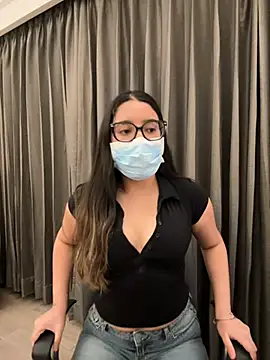 jAsMinE678 online show from May 2026 05:55:02 PM