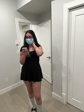 jAsMinE678 online show from March 2026 04:10:02 AM