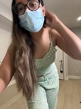 jAsMinE678 online show from October 2025 04:35:01 AM