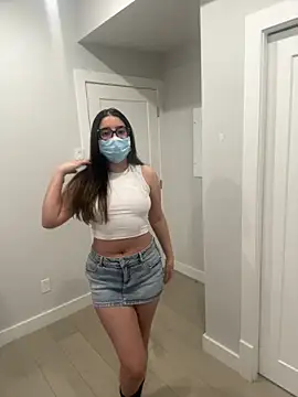 jAsMinE678 online show from April 2026 11:06:02 AM