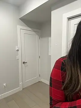 jAsMinE678 online show from April 2026 09:39:33 PM