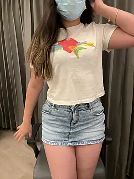 jAsMinE678 online show from May 2026 05:10:02 PM