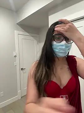 jAsMinE678 online show from April 2026 08:20:01 PM