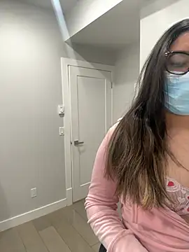 jAsMinE678 online show from March 2026 02:39:02 AM