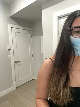 jAsMinE678 online show from April 2026 05:17:02 PM