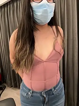 jAsMinE678 online show from May 2026 07:10:02 PM