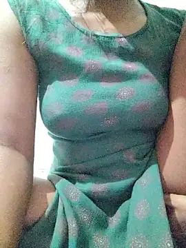 rituporna2004 online show from December 2025 04:35:01 AM