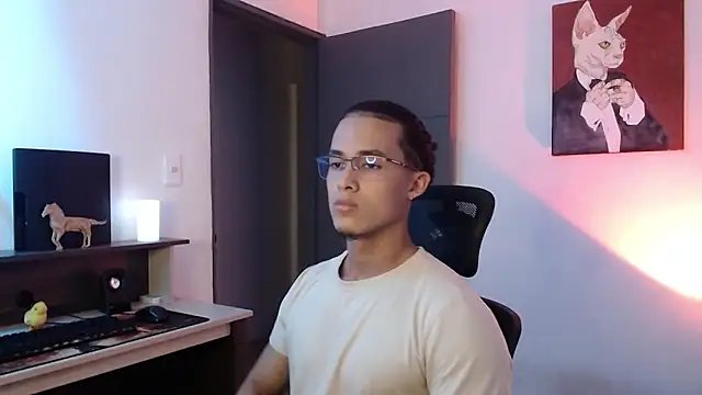 alejo x3 online show from December 2024 11:21:01 PM