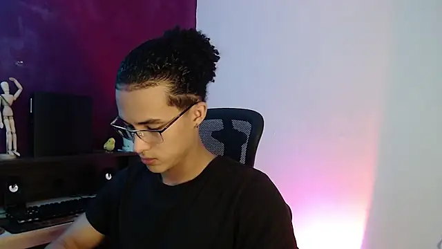 alejo x3 online show from March 2025 01:59:02 AM