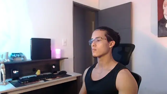 alejo x3 online show from December 2024 02:58:01 AM