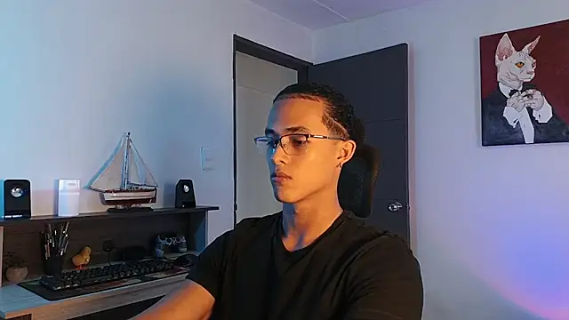 alejo x3 online show from October 2025 09:03:01 PM