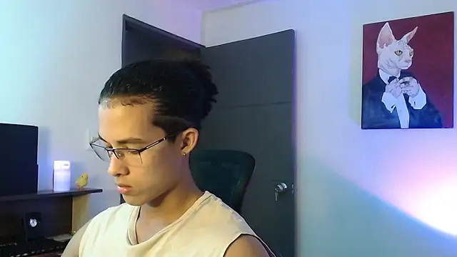 alejo x3 online show from February 2025 01:30:02 AM