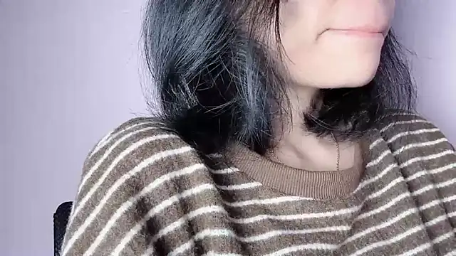 Baenee online show from December 2025 01:35:01 PM