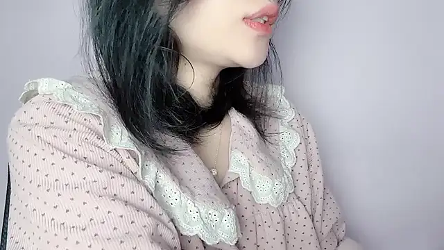 Baenee online show from February 2026 01:31:02 PM