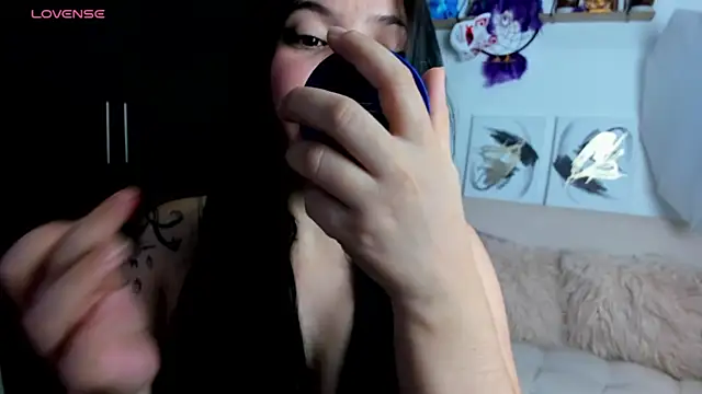 AilynRed online show from December 2025 11:54:01 PM