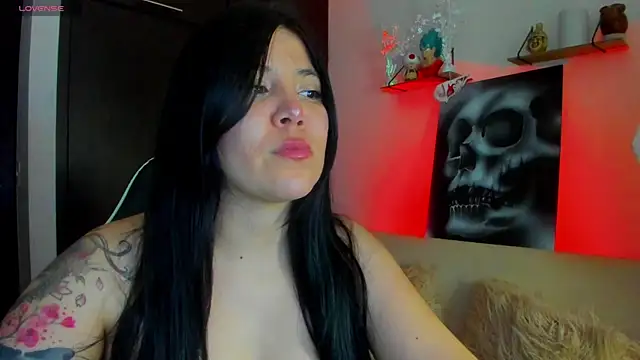AilynRed online show from May 2026 10:27:01 PM