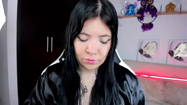 Snapshot of AilynRed chatting on September 2025 10:26:01 PM AilynRed online show from September 2025 10:26:01 PM