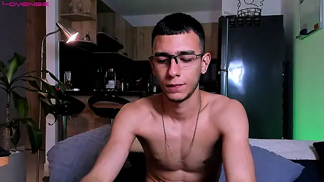 SymonPrince online show from September 2025 09:54:02 PM