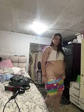 GemaGranadoss online show from April 2026 10:27:02 PM