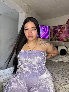 Snapshot of GemaGranadoss chatting on October 2025 07:14:02 PM GemaGranadoss online show from October 2025 07:14:02 PM